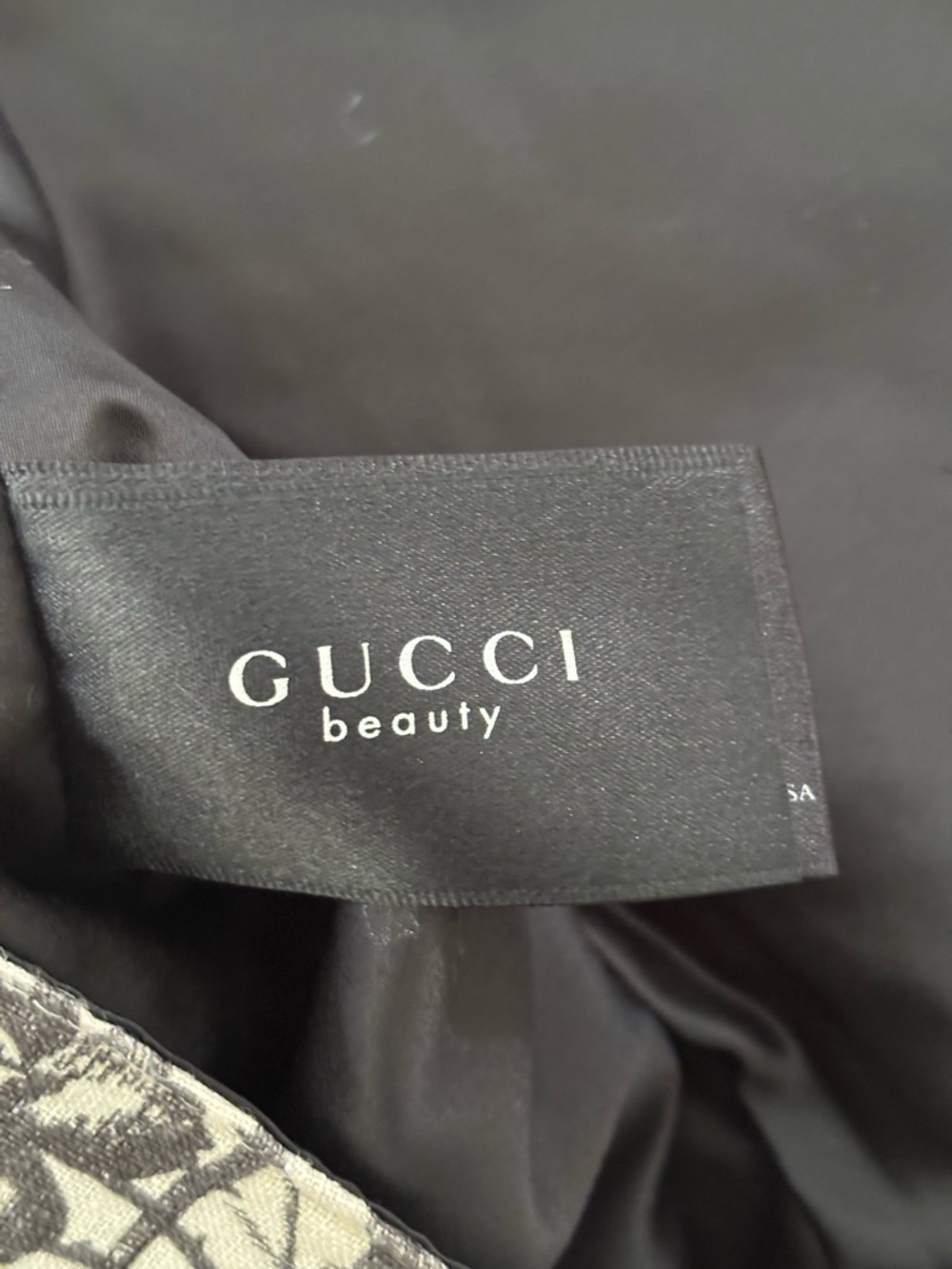 GUCCI Beauty Pouch - Picture 4 of 6